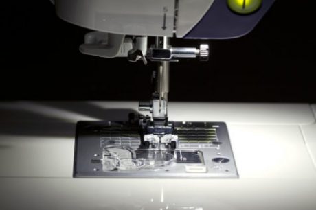 Nähmaschine JUKI – HZL-G320-02